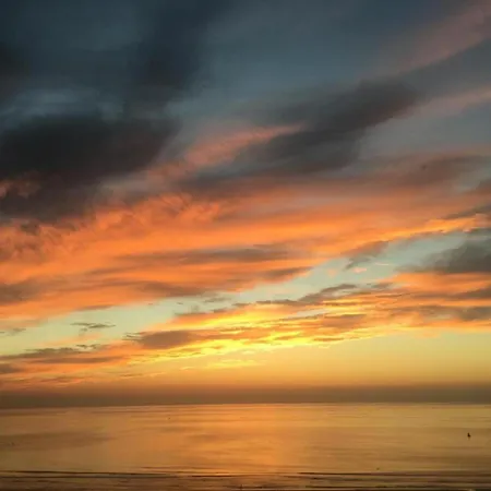 In Near And Promenade Σπίτι διακοπών *