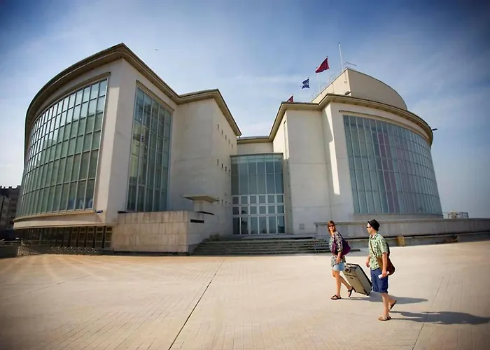 In Near And Promenade * Ostenda